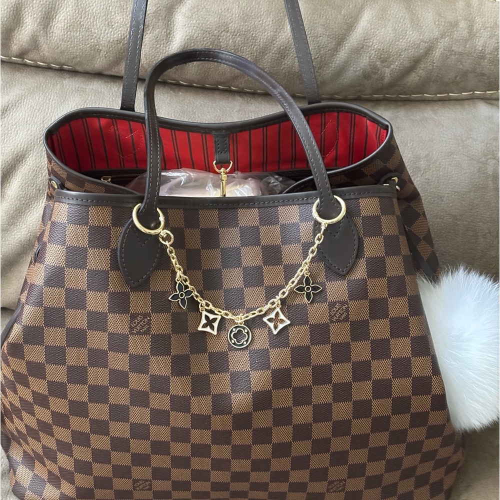 Louis Vuitton Damier GM Neverfull bag with matching pouch EUC - Picture 3 of 16
